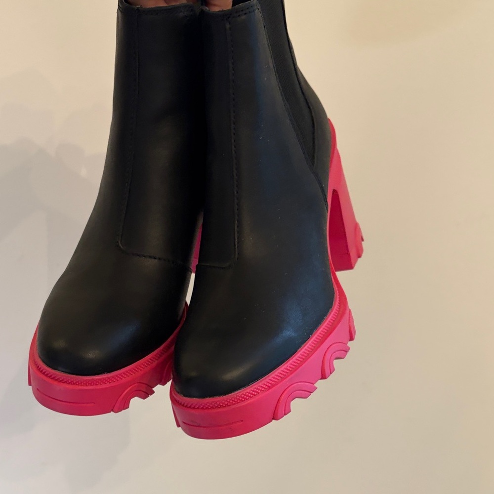 Sorel Black and Hot Pink Platform Chelsea Bootie - Women - Picture 4 of 5